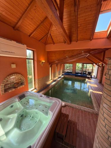 Urkut Villa | Vadászvilla