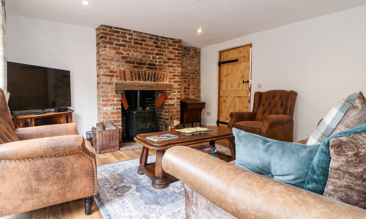 Hulland Ward Cottage | Valley View