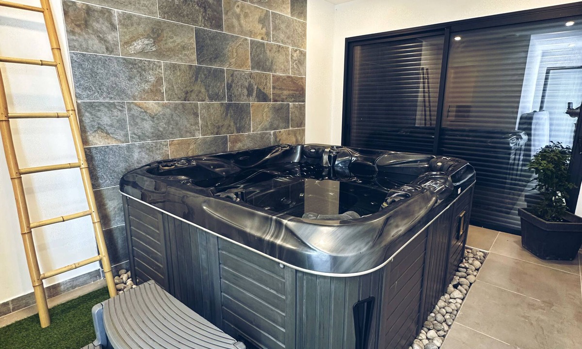 Sernhac Villa | Villa Justbeautiful Piscine et Jacuzzi n.2