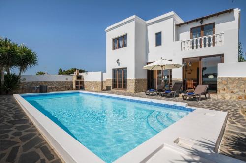 El Cuchillo Villa | Villa María