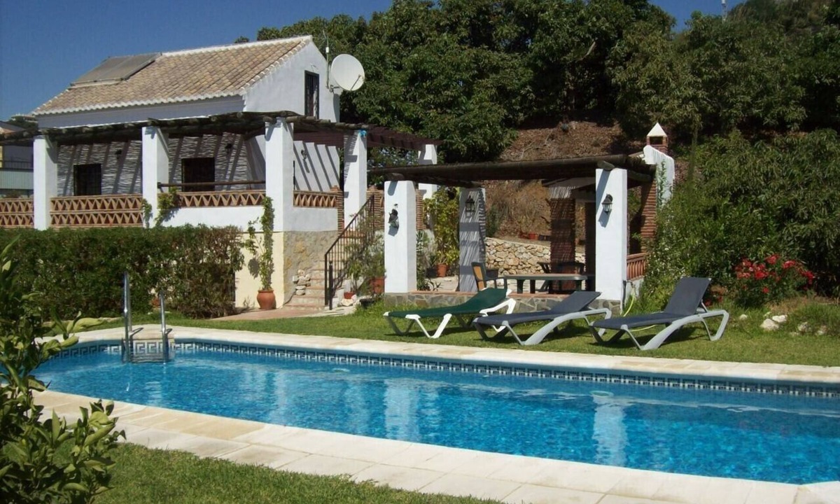 Nerja House | Villa with 10 by 4 meter private pool, Nerja & Beaches 5 min