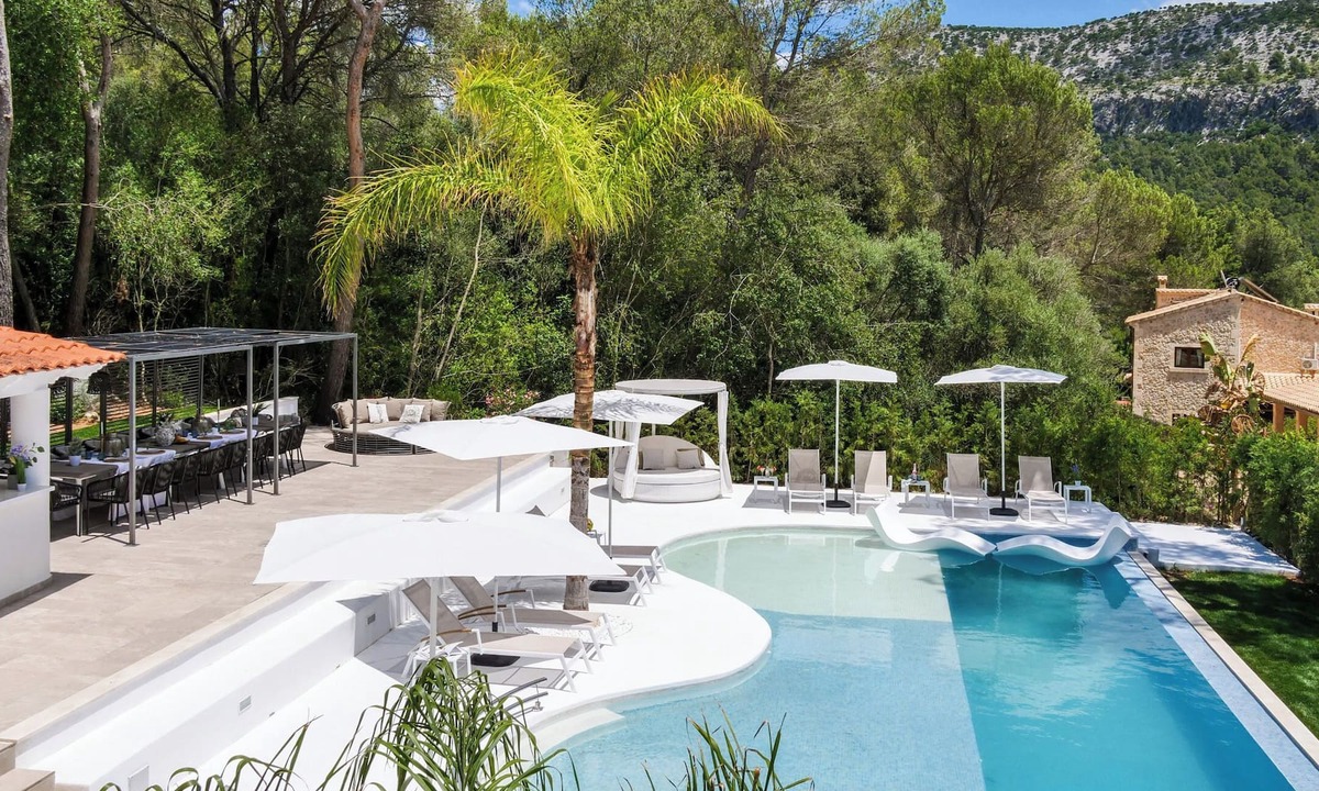 Crestatx House | Vrbo Property