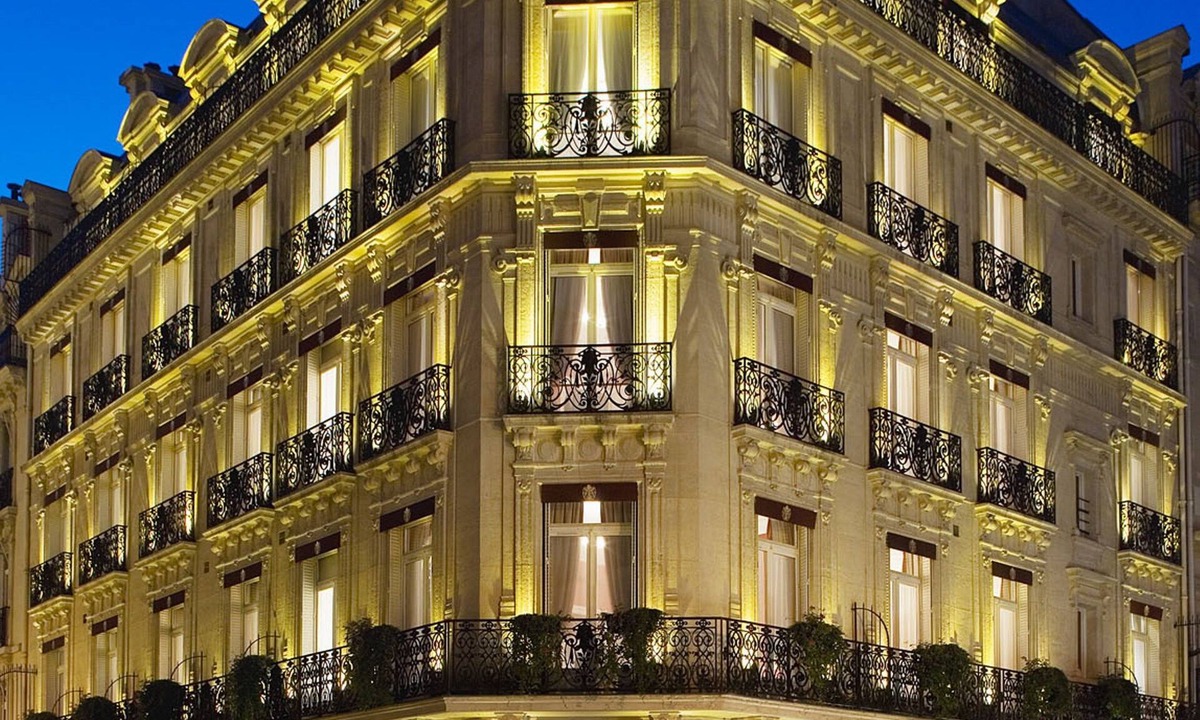 Champs-Elysees Hotel | West End Hotel