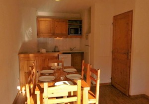 100m from ski lifts, 2nd floor, balcony, tv, ski locker, 38m², Saint Gervais