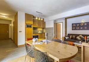 100m from ski lifts, fitness, swimming pool, sauna, hammam, balcony, tv, 112m², Tignes