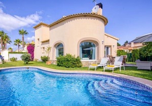 150 m² House ∙ 3 bedrooms ∙ 6 guests