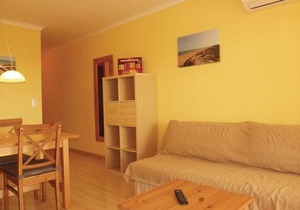 2 bedroom accommodation in Piles