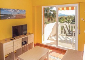 2 bedroom accommodation in Piles