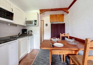 2nd floor, tv, ski locker, 24m², Les Menuires