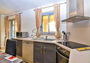 3 bedroom accommodation in Flaux