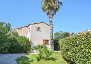3 bedroom awesome home in Aigues-Mortes