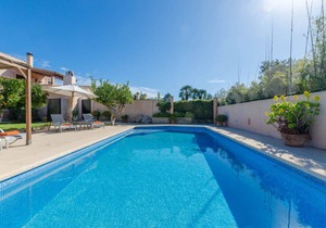 318 m² House ∙ 4 bedrooms ∙ 7 guests