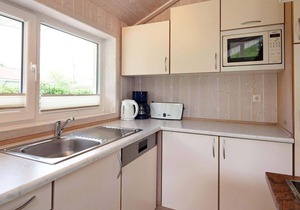 6 person holiday home in GROEMITZ