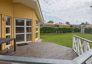 6 person holiday home in GROEMITZ