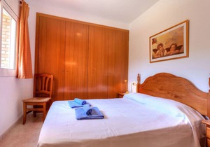 90 m² Apartment ∙ 3 bedrooms ∙ 6 guests