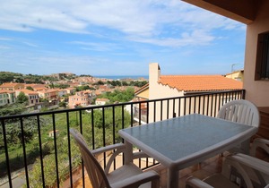 Air-conditioned T3 apartment with garage and terrace in Collioure