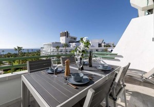 Altamira 1 - One Bed