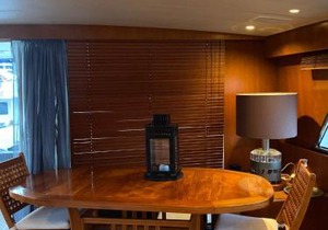 Amazing boat to sleep in Barcelona