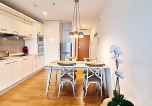 Apartment in front of Fira Gran Via