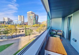 Apartment in front of Fira Gran Via