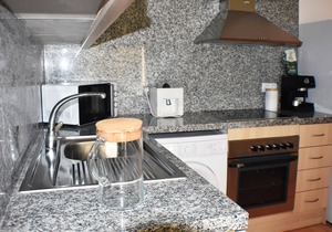 Apartament Sergi - One Bedroom Apartment, Sleeps 4