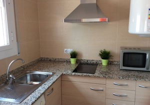 APARTAMENTOS AQUARIUM (REF 41). TERRACE 50 M2. NEXT TO THE BEACH.