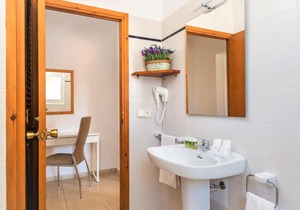 Apartamentos Calan Brut