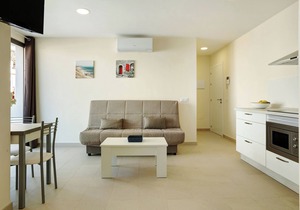 Apartment Albamar 1A with Mountain View, Wi-Fi, A/C, Balcony & Terrace