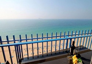 Apartment Palmeras Playa Levante First Line