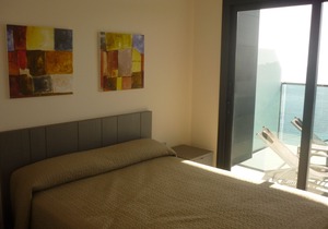 APARTMENT WITH FANTASTIC VIEWS TO THE BEACH TO THE SEA AND TO THE RESIDENTIAL COMPLEX