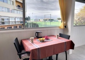 Appartement 2 étoiles proche du stade et des Thermes à Balaruc-les-Bains, avec parking et balcon fermé - FR-1-503-84
