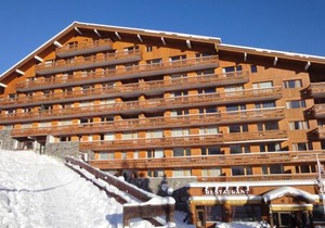 Appartement ensoleillé avec TV, proche pistes et commerces, Résidence Plein Soleil, Les Allues - FR-1-182-18