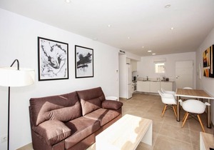 Bajo con jardín B1 - Three Bedroom Apartment, Sleeps 6