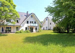 Beachfront apartment with terrace, use of swimming pool and sauna - Rex Rugia apartment 28-3
