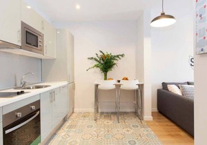 Beautiful 4bd 4ba apartment in Eixample District