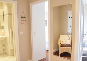 Beautiful new high-quality renovated 2-room apartment on the 4th floor.