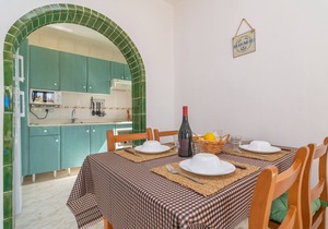 BINIFORCAT 11 - Charming apartment with shared pool located 250 meters from the beach.