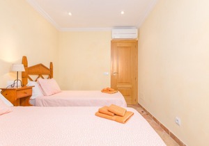 CALA LLITERES 5 - Chalet with sea views in Cala Lliteres (Cala Ratjada). Free WiFi