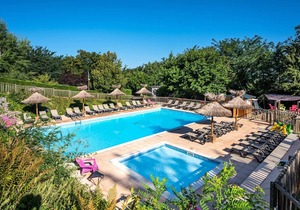 Camping Flower la Châtaigneraie* - Bungalow Funflower 3 rooms 4/6 people Without Sanitary