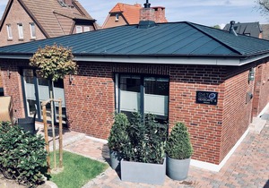 Central luxury house for 4 persons with sauna, garden, parking space, WLAN.