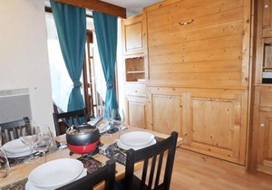 Charmant studio rénové au centre de Samoëns, avec balcon, parking et accès bus à 150m - FR-1-624-106