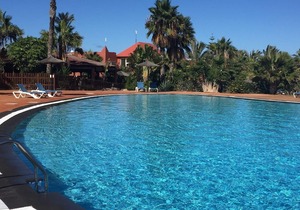 Corralejo Dona Laura private Wi-Fi, porch and pool. Tranquility and comfort