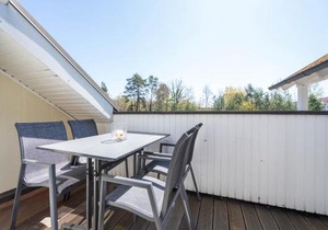 Dünenpark Binz - Komfortplus Ferienwohnung mit 1 Schlafzimmer und Balkon im Dachgeschoss 307