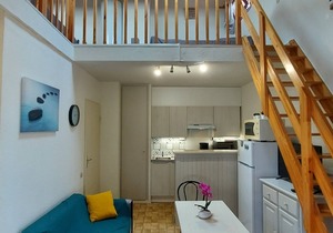 Duplex air-conditioned 3* 6 pers, 400m sea, swimming pool, bikes, parking, wifi, outside