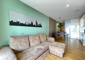 Apartment in front of Fira Gran Via