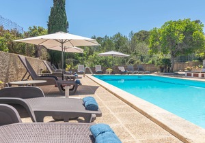 ES PINS - Nice flat with shared pool and very close to the beach. Free WiFi.