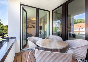 Family-friendly and stylish vacation apartment with a view of Godewindpark -