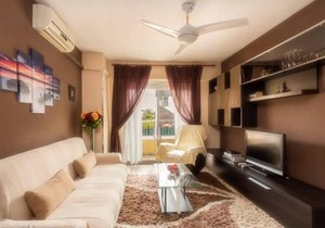 Fantastic Location - Ground Floor Apartment in walking distance to the beach