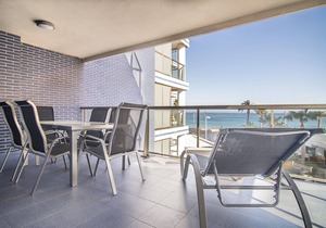 First line/Wifi/Spa/Seaviews/Heated pool/Pets