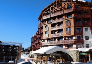 Wifi, ski-in/ski-out & foot of the slopes, fitness, balcony, fireplace or stove, tv, ski locker